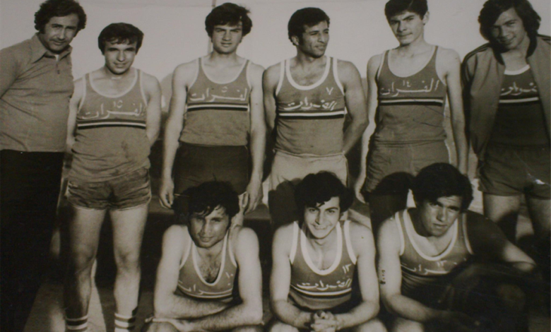 فريق نادي الفرات في كرة السلة في دير الزور عام 1978
