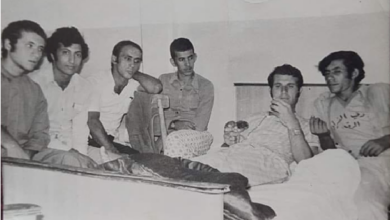 أعضاء في نادي الفرات بكرة اليد في الرقة في ثمانينيات القرن العشرين