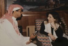 الإعلامية عزة الشرع مع الإعلامي يحيى زريقان في البحرين عام 1996م
