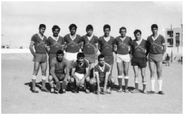 فريق كرة القدم في نادي الشباب من الرقة عام 1972