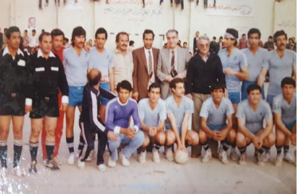 فريق نادي الفرات بعد حصوله على كأس الجمهورية بكرة اليد عام 1983