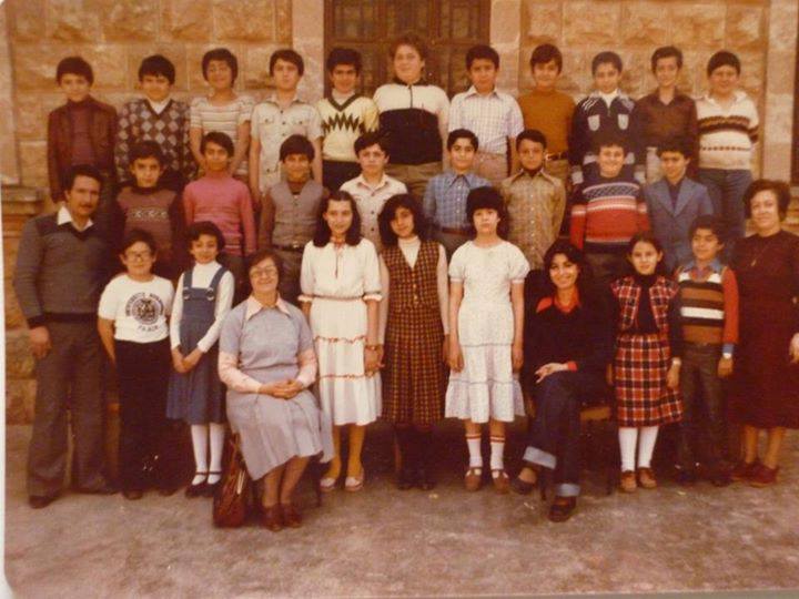 التاريخ السوري المعاصر - طلاب الصف السادس في مدرسة الأميركان في حلب عام 1980