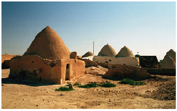 البيوت الطينية في منطقة تل مرديخ في إدلب عام 1985