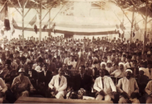الحاكم الفرنسي شوفلر في إحتفال في اللاذقية أواخر عشرينيات القرن العشرين