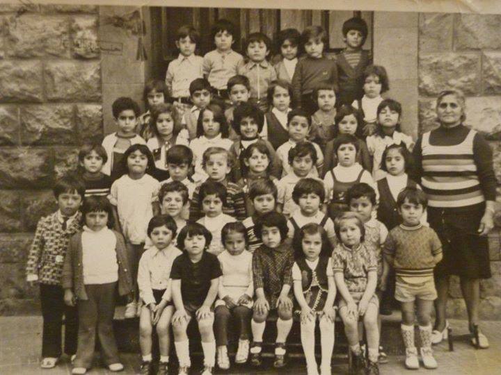 التاريخ السوري المعاصر - طلاب الصف الأول في مدرسة الأميركان في حلب - معهد حلب العلمي عام 1973