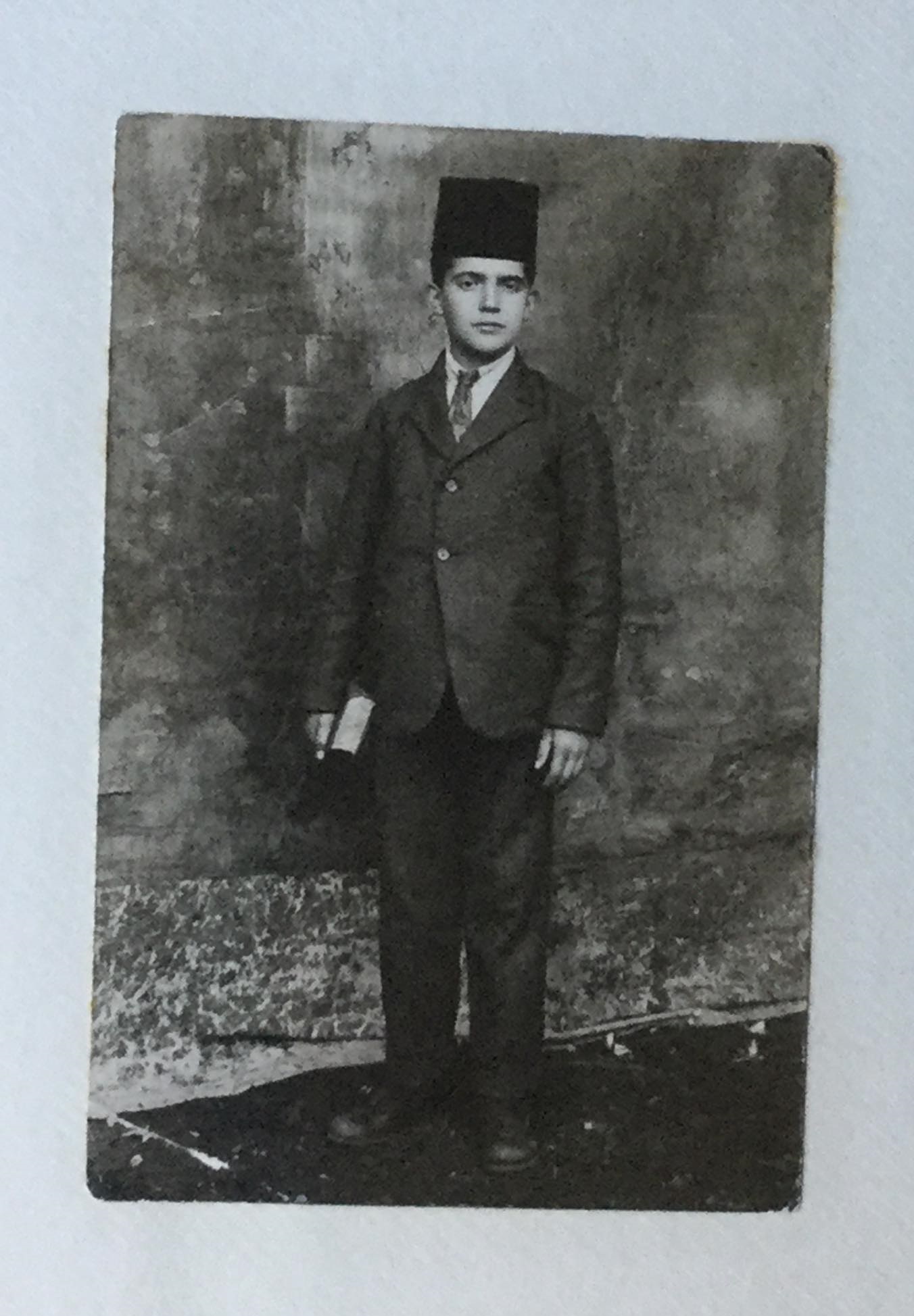 التاريخ السوري المعاصر - توفيق عز الدين أثناء دراسته الثانوية في روضة المعارف الإسلامية في القدس