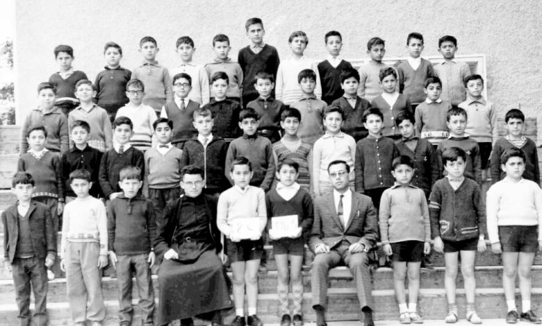 طلاب الصف الرابع في مدرسة الإخوة المريميين - معهد شامبانياه بحلب عام 1965