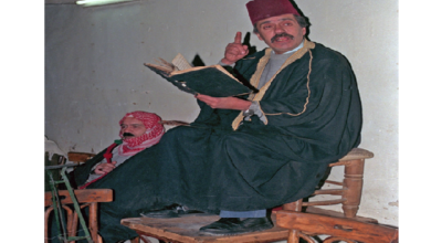 الحكواتي أبو شادي في مقهى النوفرة بدمشق عام 1994