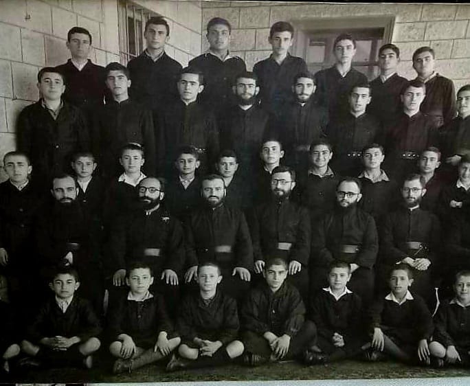 التاريخ السوري المعاصر - طلاب الرهبنة الباسيلية الحلبية في دير القديس جاورجيوس عام 1950