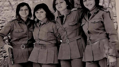 التاريخ السوري المعاصر - طالبات من ثانوية معاوية في معسكر الفتوة للإناث في حلب عام 1975م