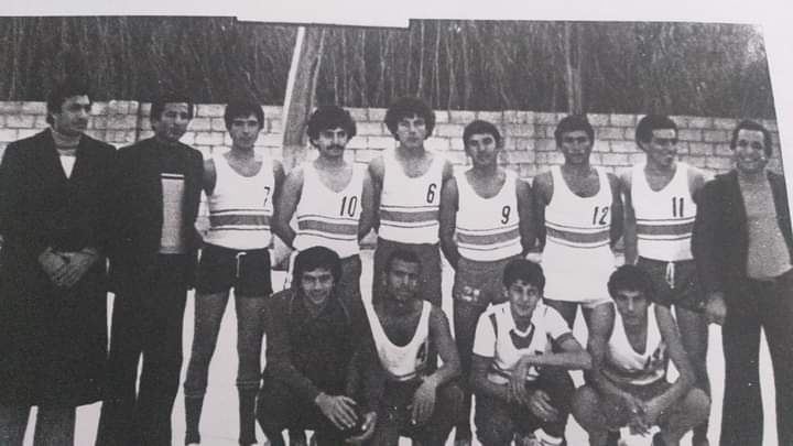 التاريخ السوري المعاصر - فريق كرة السلة في نادي الفرات بالرقة عام 1981م