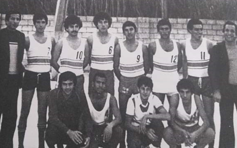 فريق كرة السلة في نادي الفرات بالرقة عام 1981م