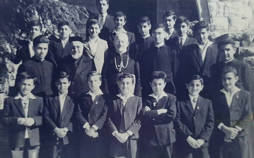 طلاب إكليريكية دير الشرفة للسريان الكاثوليك في لبنان عام 1962