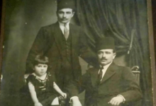 عابدين أغا الثاني بن عمر بن عابدين آغا وأفراد من عائلته في حلب عام 1922م