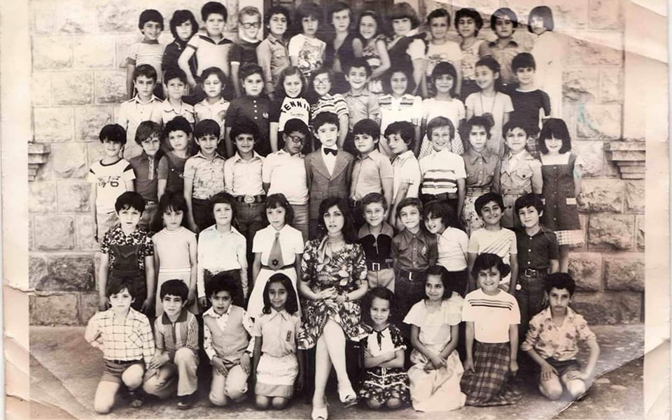 طلاب الصف الثالث الابتدائي في مدرسة الأميركان في حلب عام 1978م