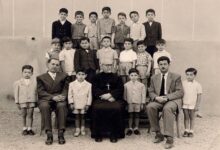 مدرسون وطلاب من مدرسة الفرير في دمشق عام 1960