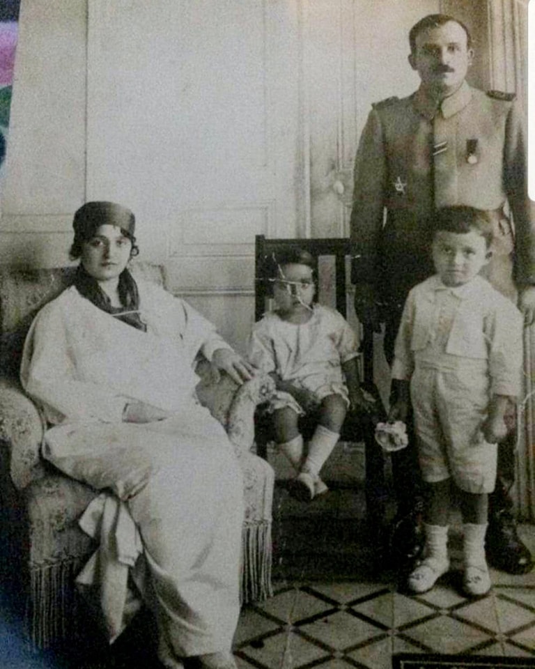 التاريخ السوري المعاصر - عائلة الدكتور توفيق مصطفى العطار في حلب عام 1918