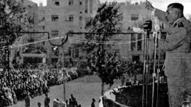 أديب الشيشكلي في حفل إطلاق "حركة التحرير العربي" بدمشق عام 1952