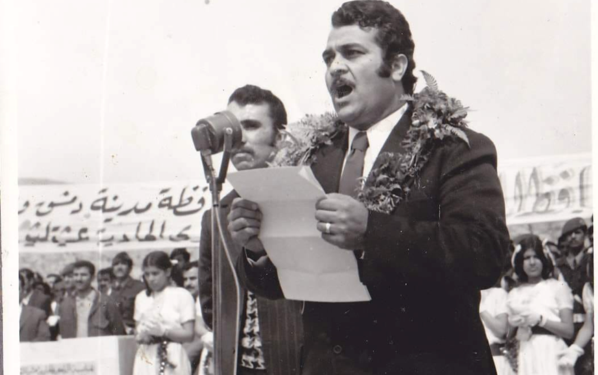 الدكتور رضا أصفهاني رئيس لجنة المنشأت الرياضية في سورية 1974م