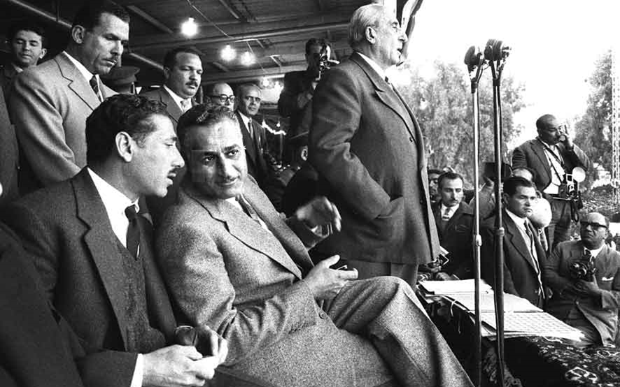 جمال عبد الناصر وعبد الحكيم عامر أثناء كلمة القوتلي بمناسبة عيد الوحدة عام 1960