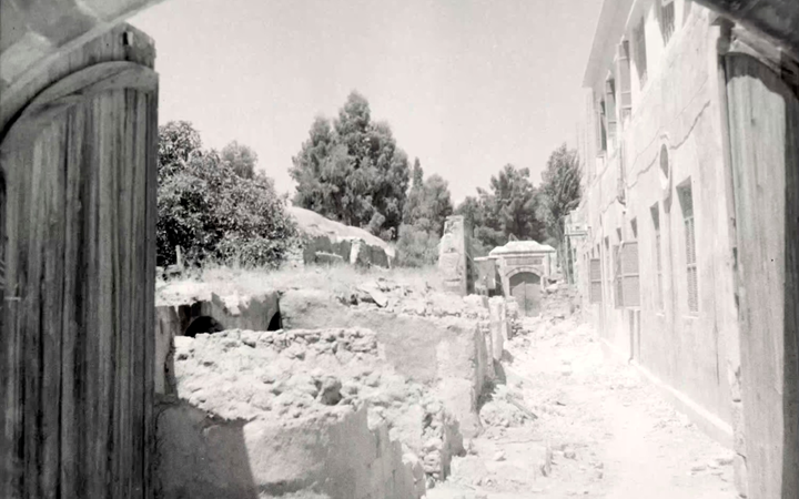 التاريخ السوري المعاصر - التكية السليمانية بدمشق أثناء اعمال الترميم والتأهيل عام 1953م