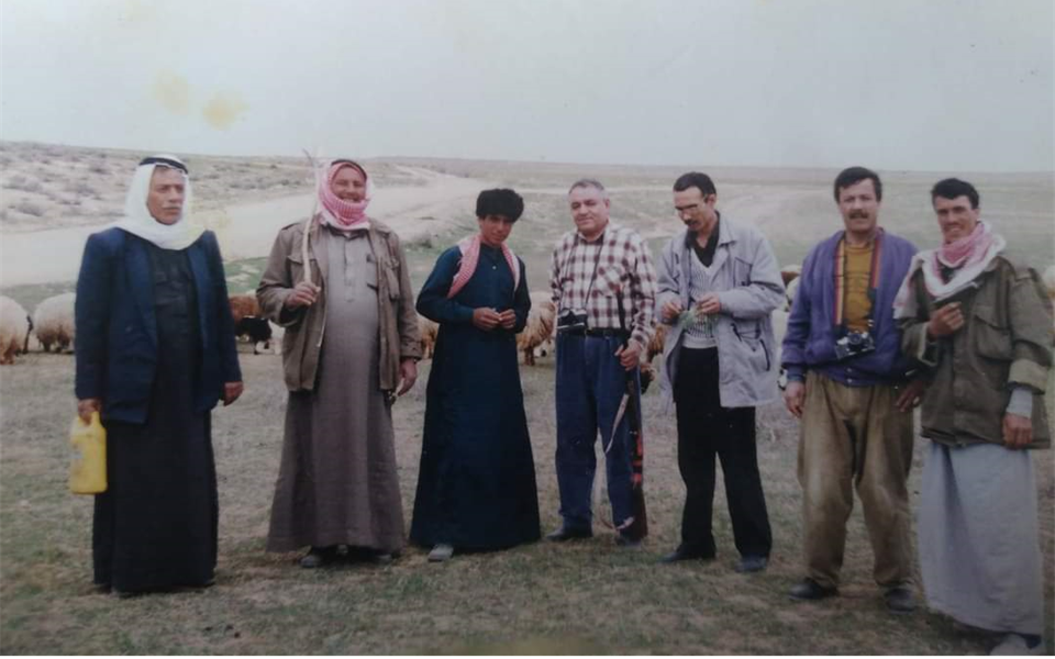 جاسم الحميدي وآخرون في بادية الرصافة عام 1985