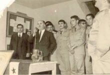 محمد أديب النحاس صاحب مدرسة بني حمدان يلقي كلمة في ذكرى وعد بلفور عام 1968 (1)