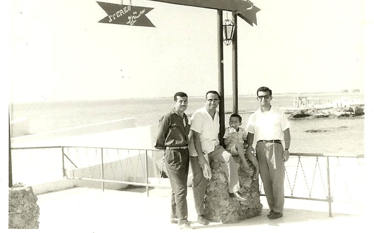 مدخل مطعم سبيرو في اللاذقية عام 1963م