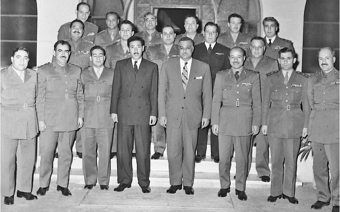 جمال عبد الناصر يستقبل الوفد العسكري السوري في كانون الثاني 1958 (2)