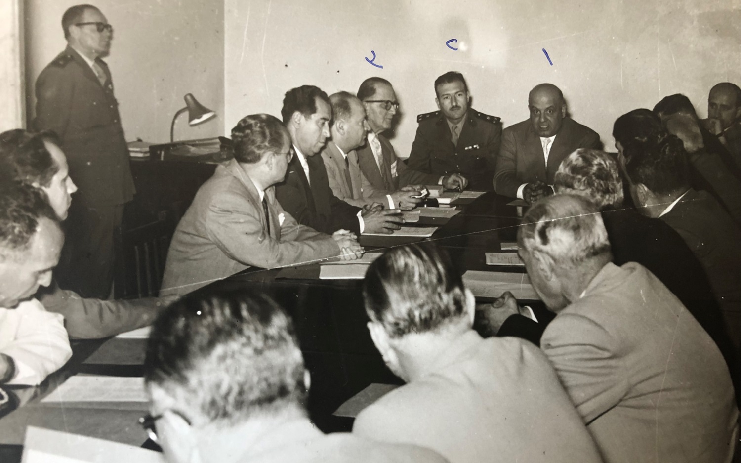 إحدى إجتماعات لجنة إعداد القاموس العسكري في عهد الوحدة