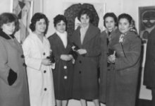 سيدات في معرض عبد القادر أرناؤوط الشخصي الأول عام 1961