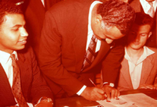 جمال عبد الناصر فى الاستفتاء على الوحدة المصرية السورية عام 1958