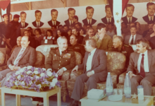 العماد مصطفى طلاس واللواء هيثم صابوني وخليل بهلول مدير الإسكان في حماة عام 1985