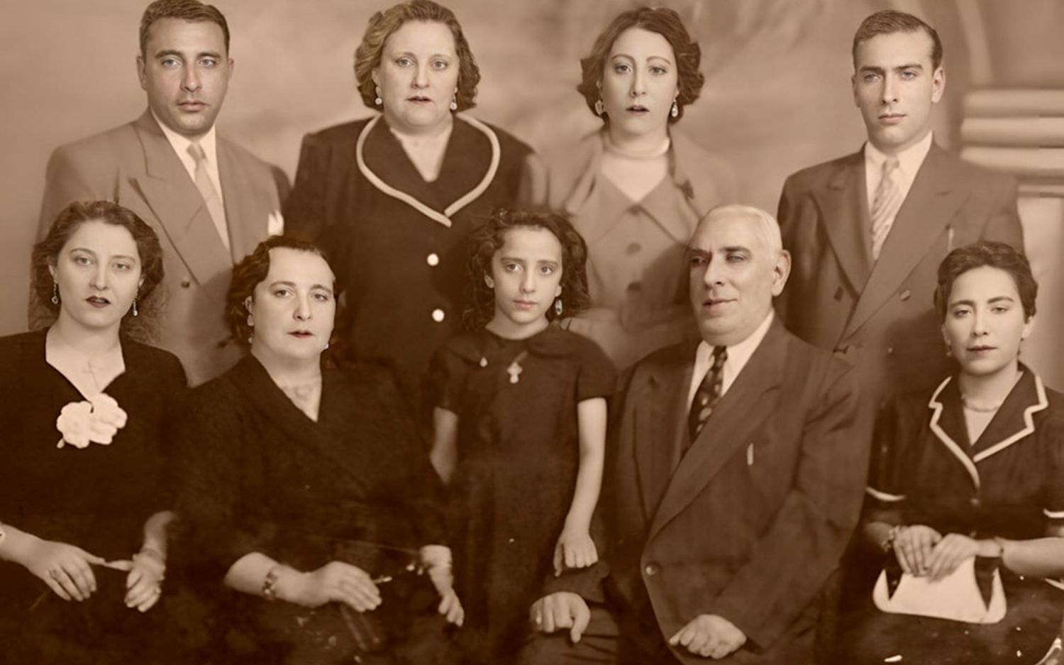 عائلة جورج بن عبد الله مصري في حلب عام 1952م