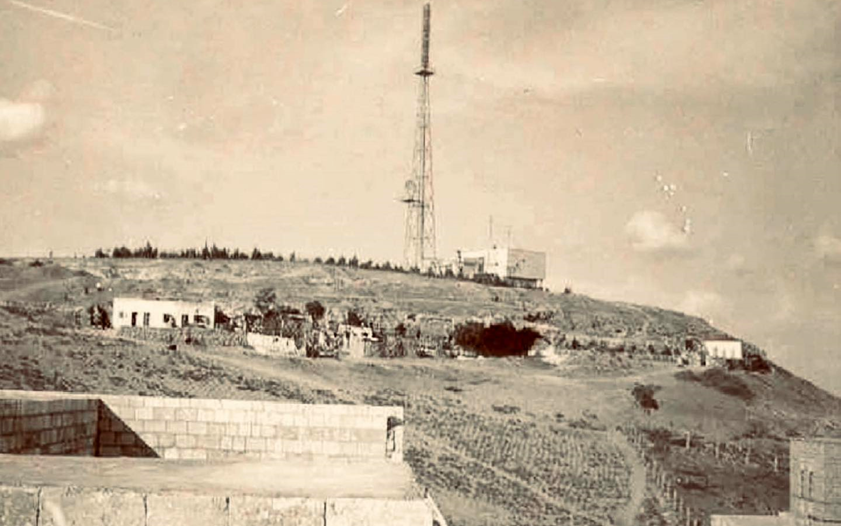  جبل الجوشن وبرج الاذاعة والتلفزيون في حلب عام 1969