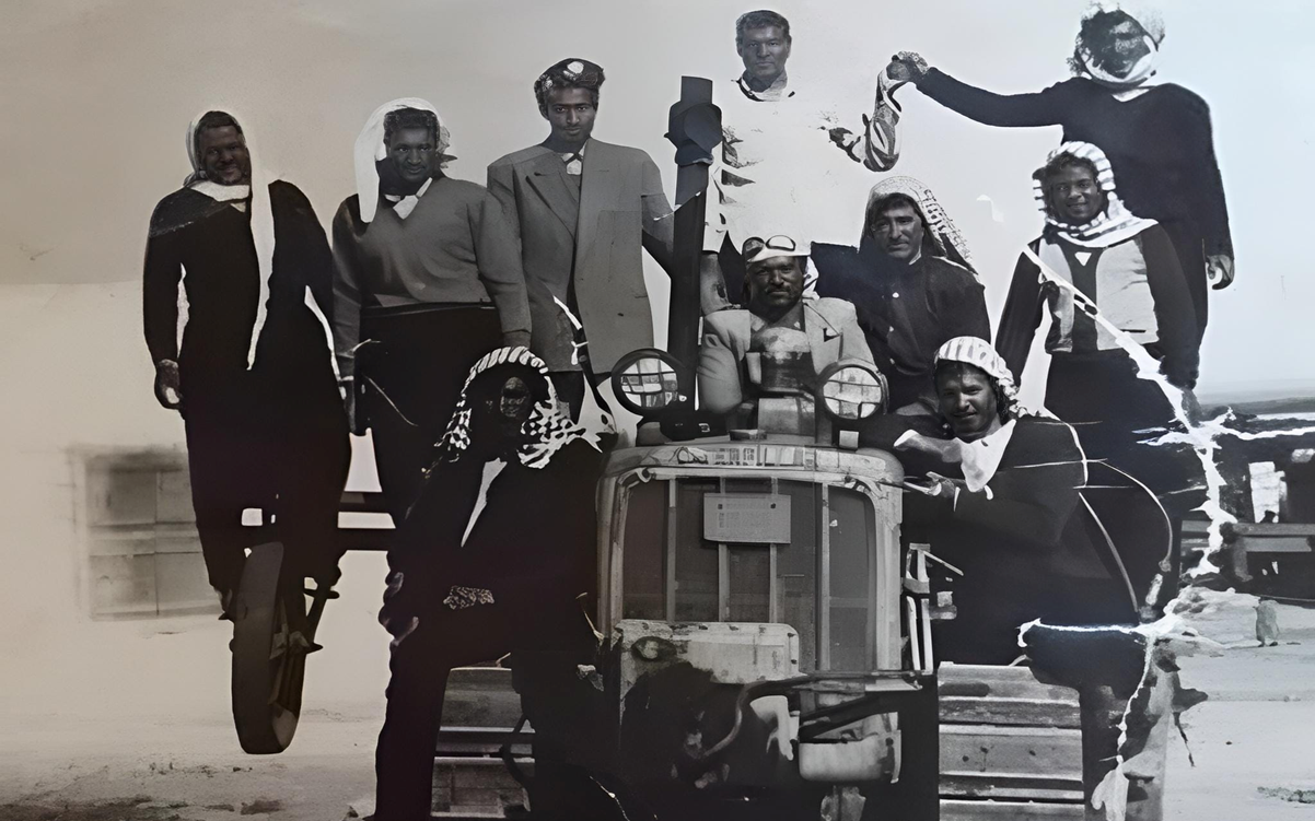 أول جرار زراعي في قرية كفرنايا في حلب في ستينيات القرن العشرين