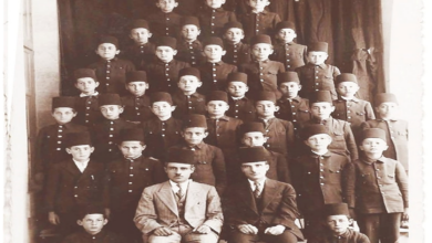 طلاب في مدرسة العرفان بمدينة حلب عام 1929م
