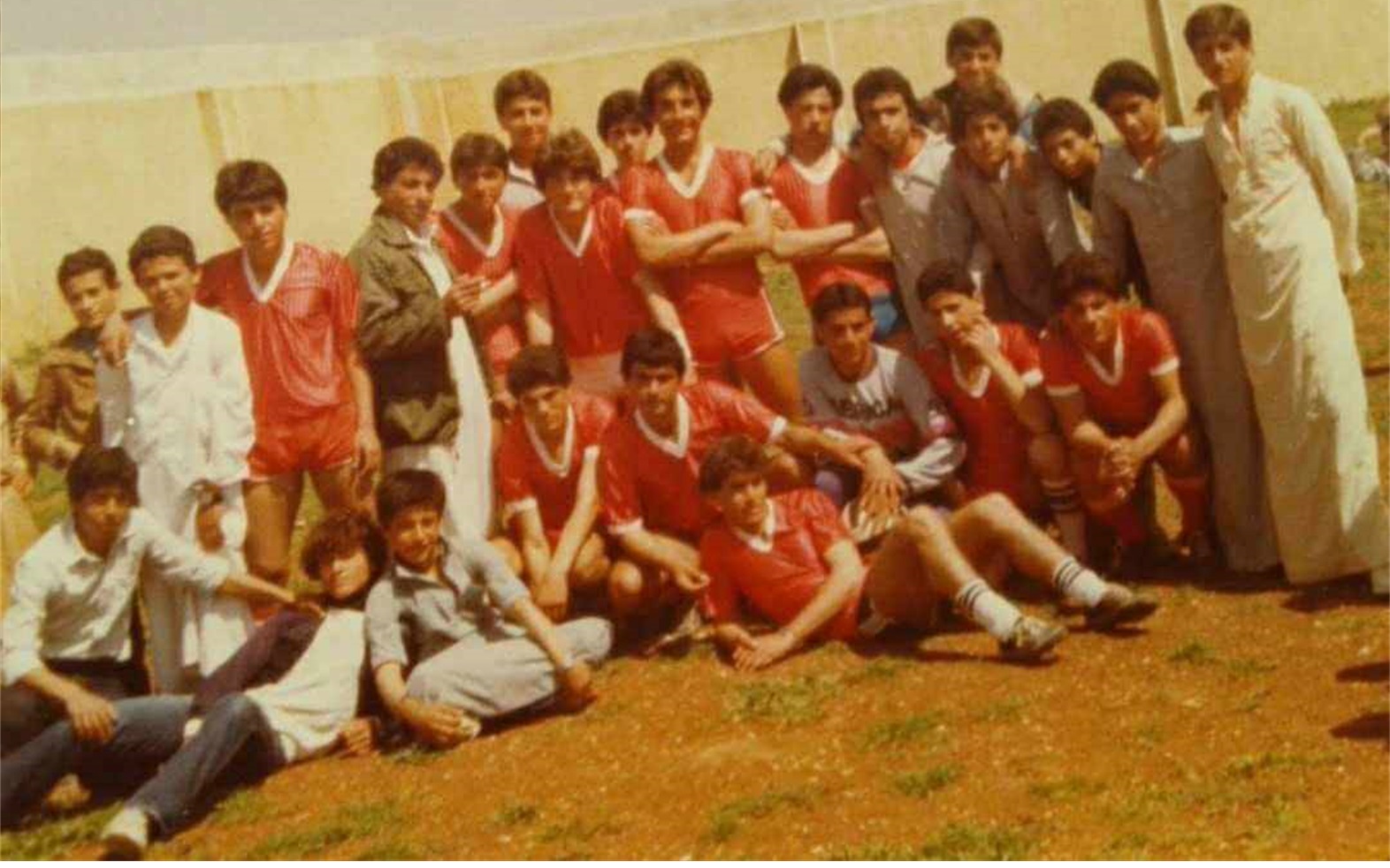 فريق الجماهير من مدينة كفرنبل في ثمانينيات القرن العشرين