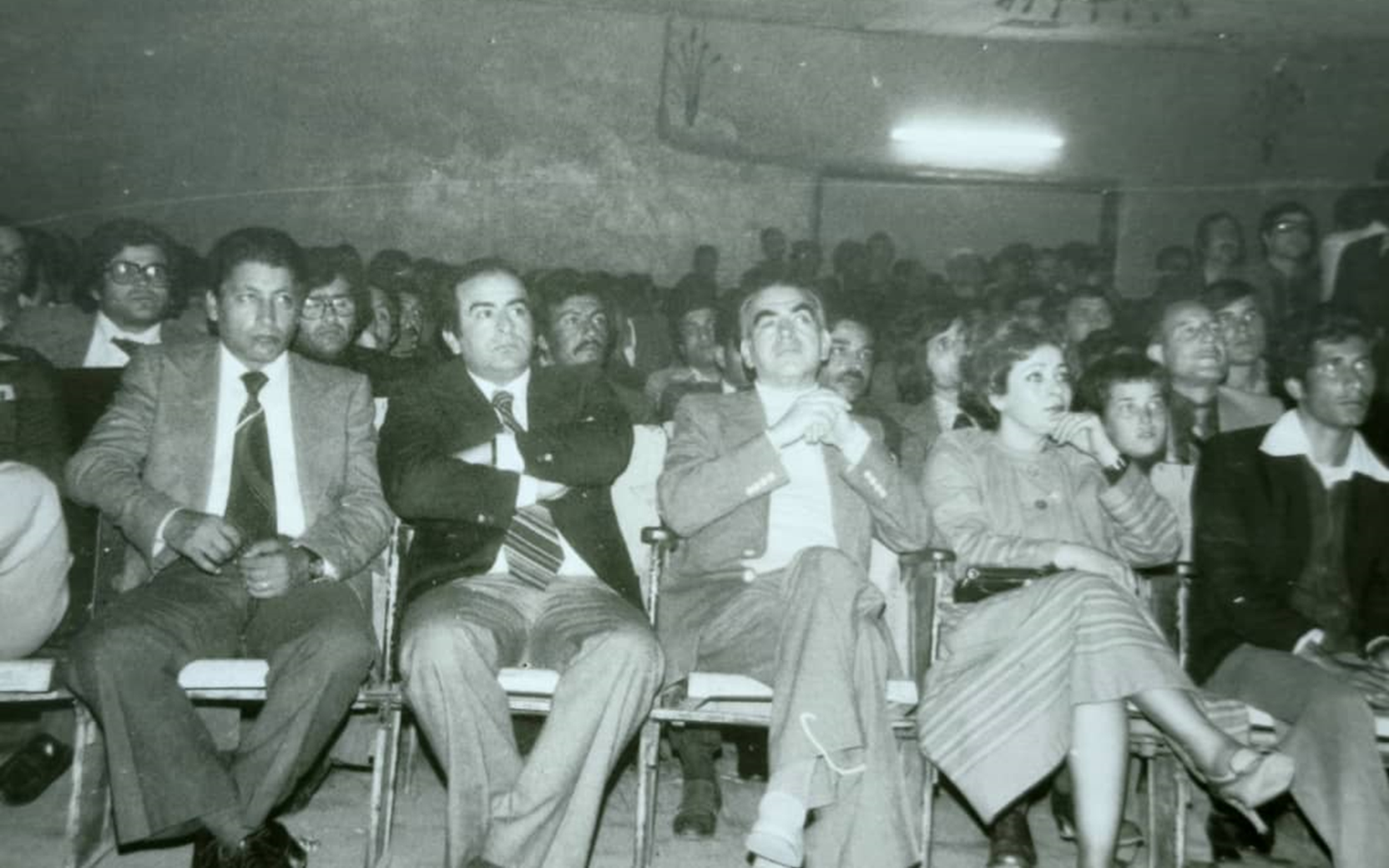 من صور أمسية الشاعر نزار القباني الشعرية في الرقة عام 1979 (8)