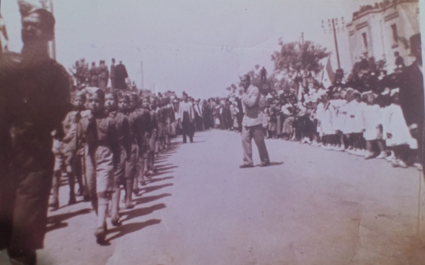 الفرقة الكشفية بإدلب في إحتفال ذكرى الجلاء عام 1947م