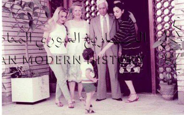 4545sabah34edfdklkj الفريق أمين الحافظ مع زوجته رئيفة النجار في بغداد عام 1984م