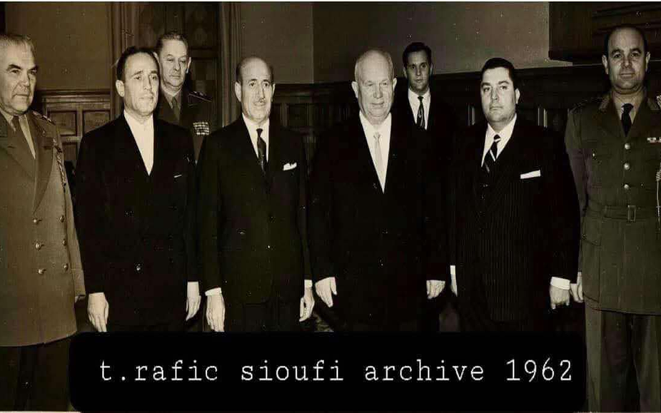 رشاد برمدا وزير الدفاع السوري ونيكيتا خروتشوف زعيم الاتحاد السوفيتي في الكرملين 1962م