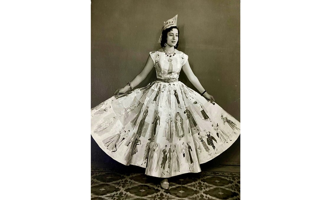 جاكلين كريم طنوز في الكرنفال التنكري بنادي حلب عام 1957