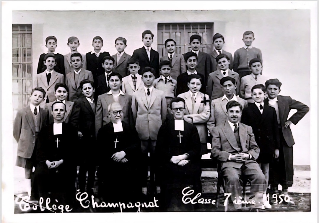 طلاب في مدرسة الإخوة المريميين في مدينة حلب عام 1950