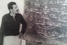 الأستاذ قاسم عيسي في مدرسة علي بن أبي طالب في سلمية عام 1966م