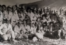 طلاب في مدرسة علي بن أبي طالب في سلمية عام 1969م